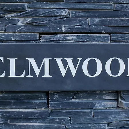 Holiday home Elmwood *